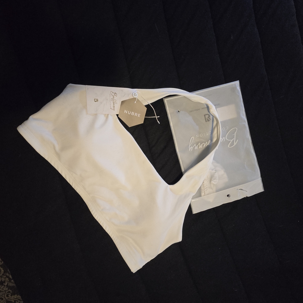 BuffBunny Rosa Halter Nubre White Sports Bra